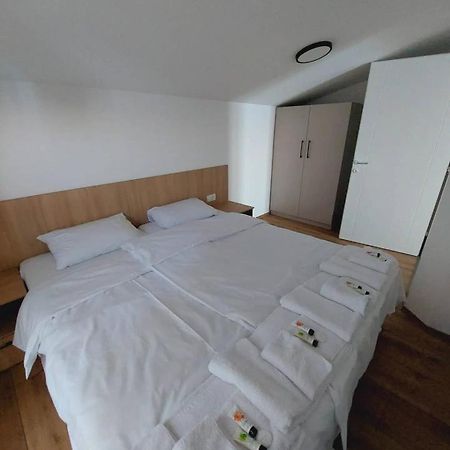 Nautica Apartments&Studios เปสตานิ ภายนอก รูปภาพ